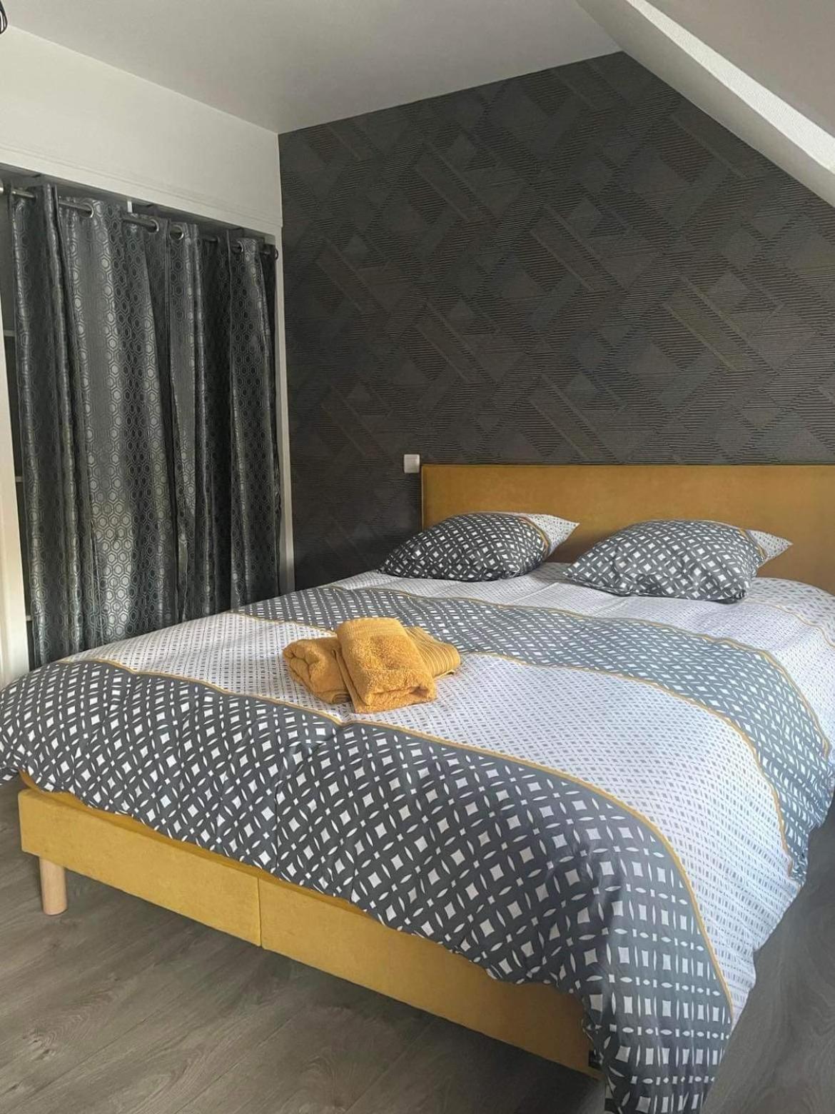 Maison Moderne Et Confortable Centre Bretagne Apartment Plouguenast-Langast